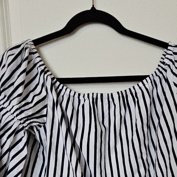 Over the shoulder striped navy over white blouse size Large! 👚👕 - Picture 3 of 9